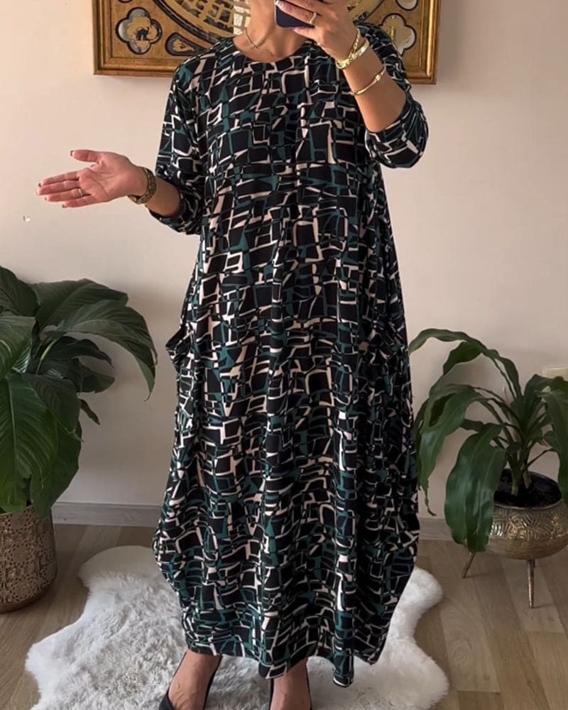 Sophisticated Dress with a Clean Classic Look
