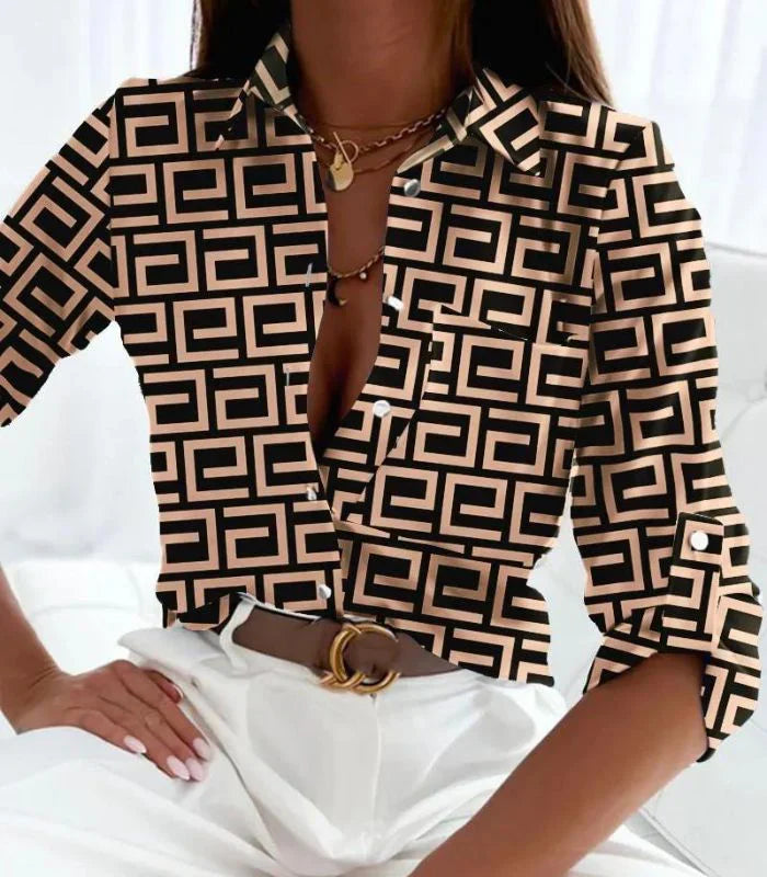 Well Tailored Blouse with a Graceful Silhouette