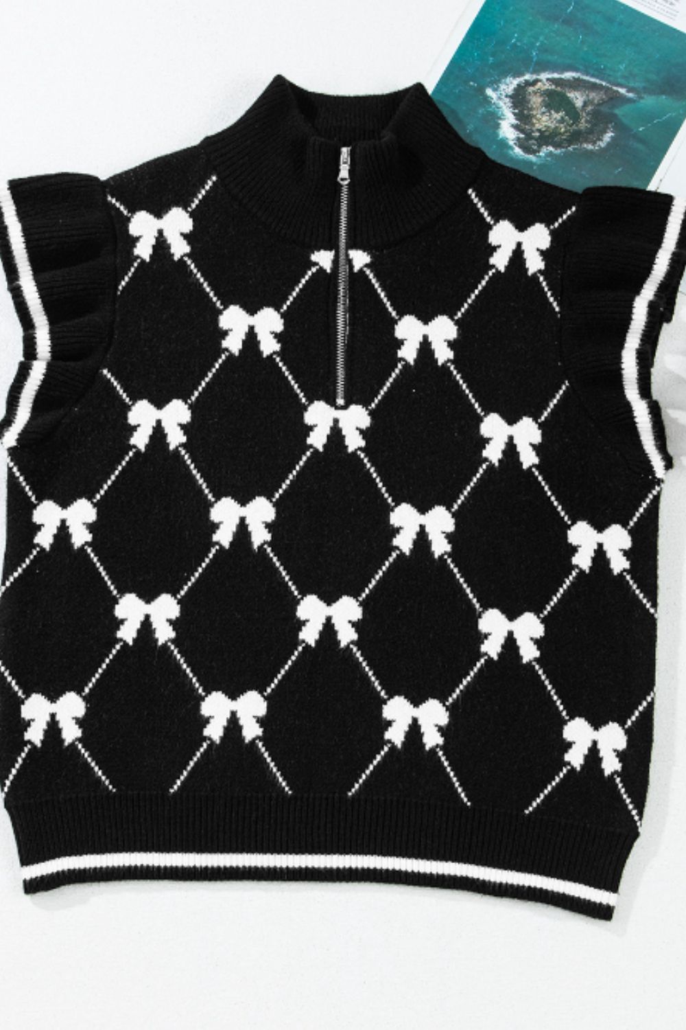 Effortlessly Elegant Sweater with a Timeless Design