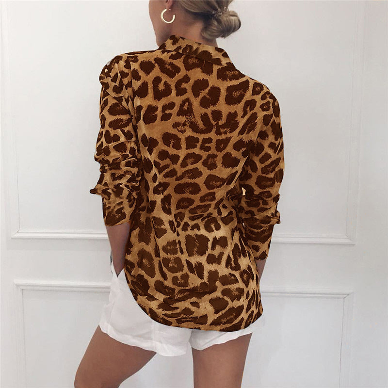 Effortlessly Elegant Blouse with a Timeless Design