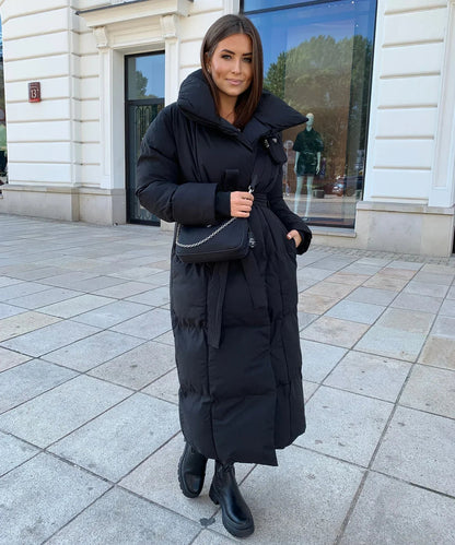 Effortlessly Elegant Coat with a Timeless Design
