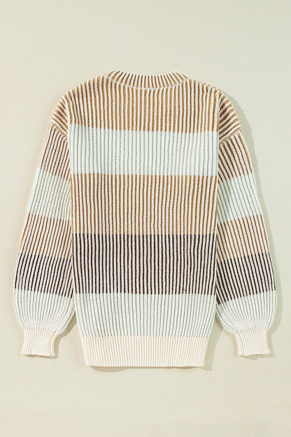 Well Tailored Sweater with a Graceful Silhouette