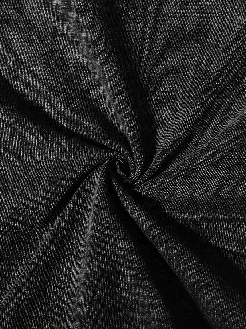 Effortlessly Elegant T-Shirt with a Timeless Design