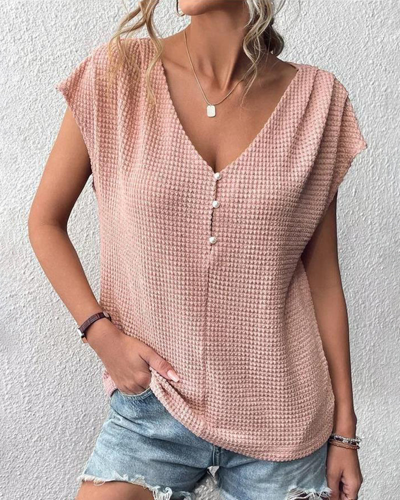 Effortlessly Elegant Blouse with a Timeless Design