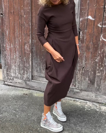 Sophisticated Dress with a Clean Classic Look
