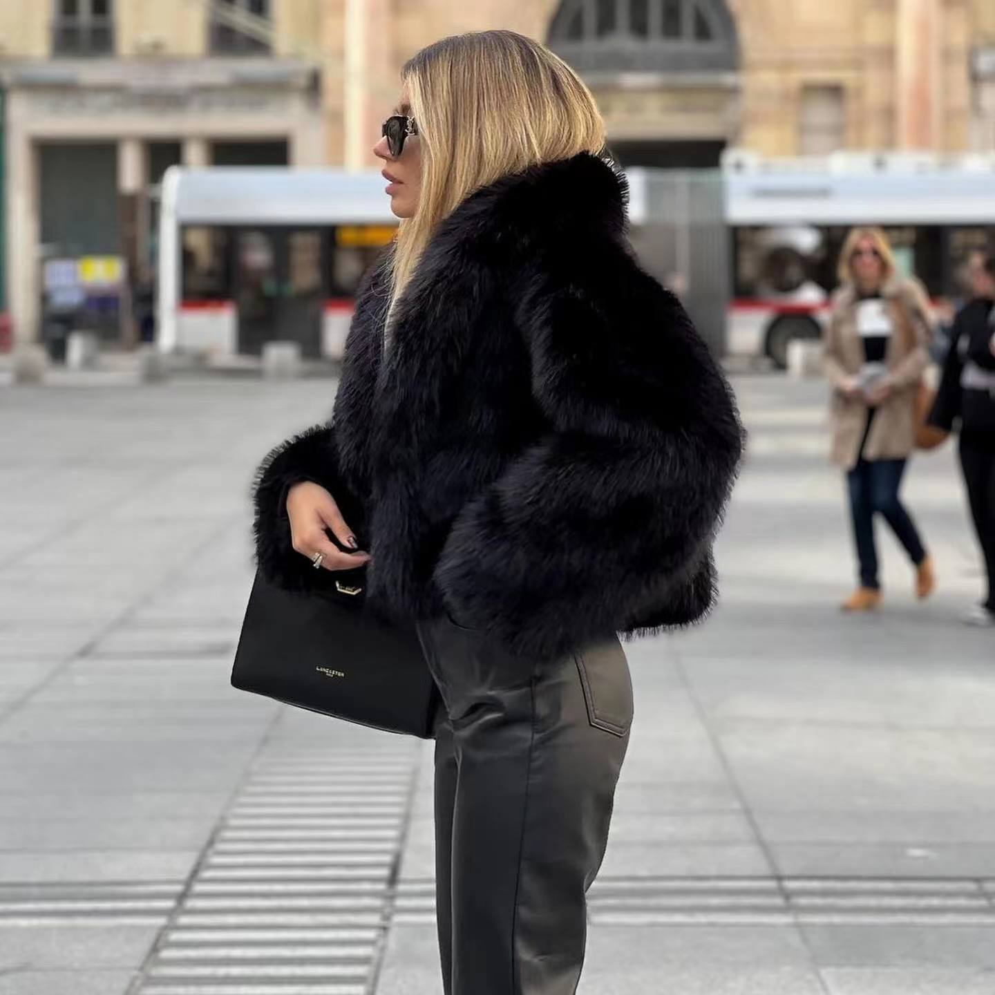 Polished Coat with an Effortless Classic Look