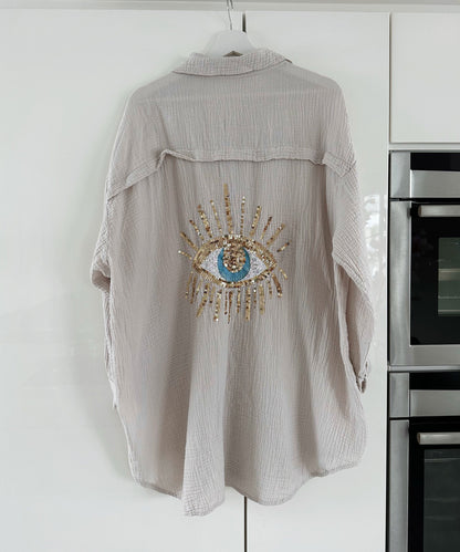 Gracefully Styled Blouse for Any Occasion
