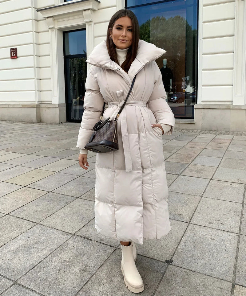 Effortlessly Elegant Coat with a Timeless Design