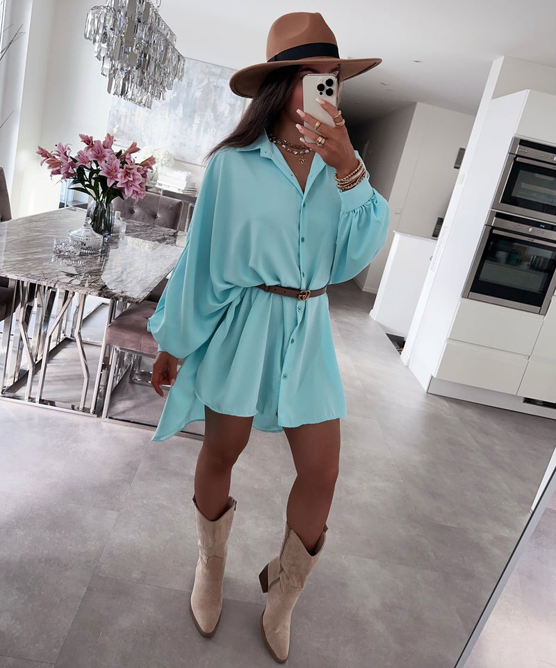 Elegantly Styled Blouse for Everyday Wear