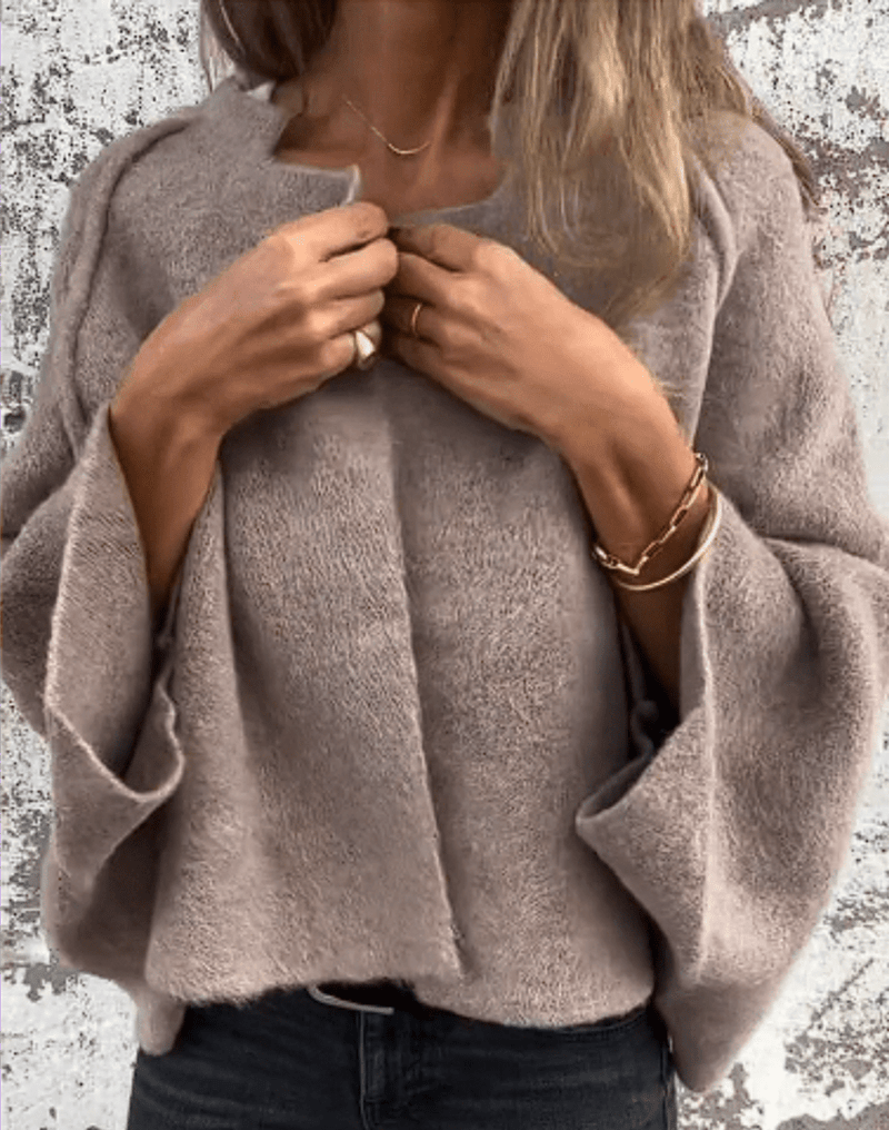 A Vintage Style Top with Delicate Timeless Details