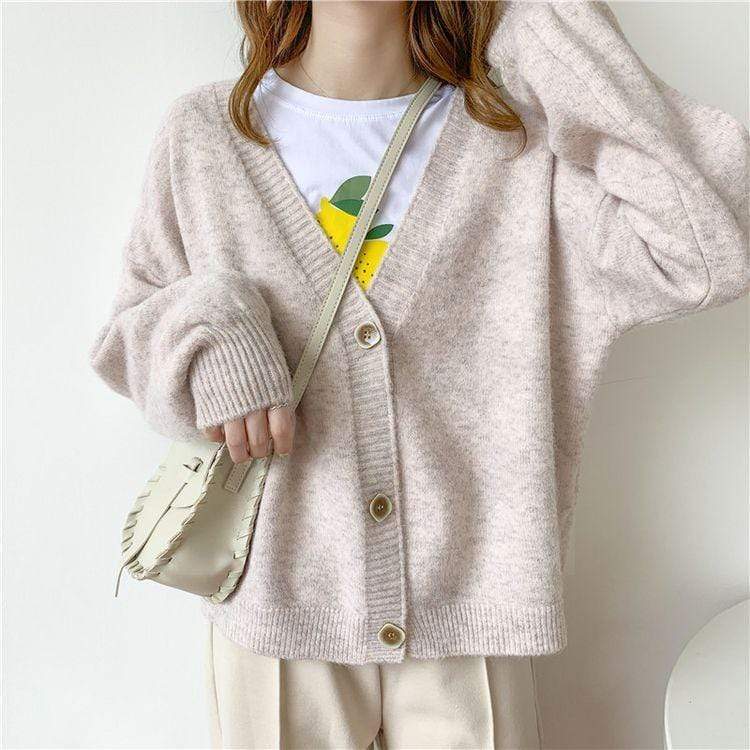 Effortlessly Elegant Cardigan with a Timeless Design