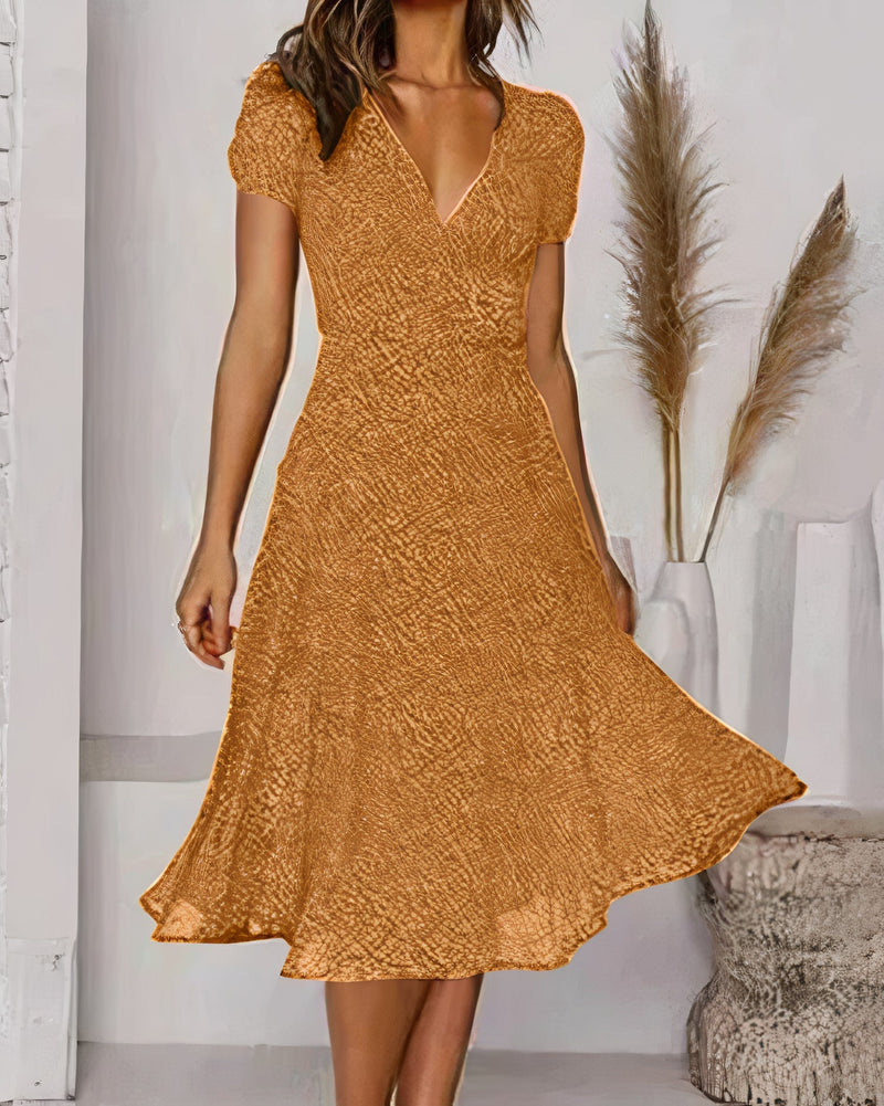 Classic Vintage Dress with a Flattering Fit
