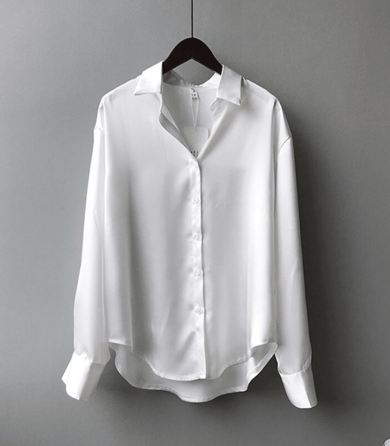 Beautifully Crafted Blouse in a Classic Style