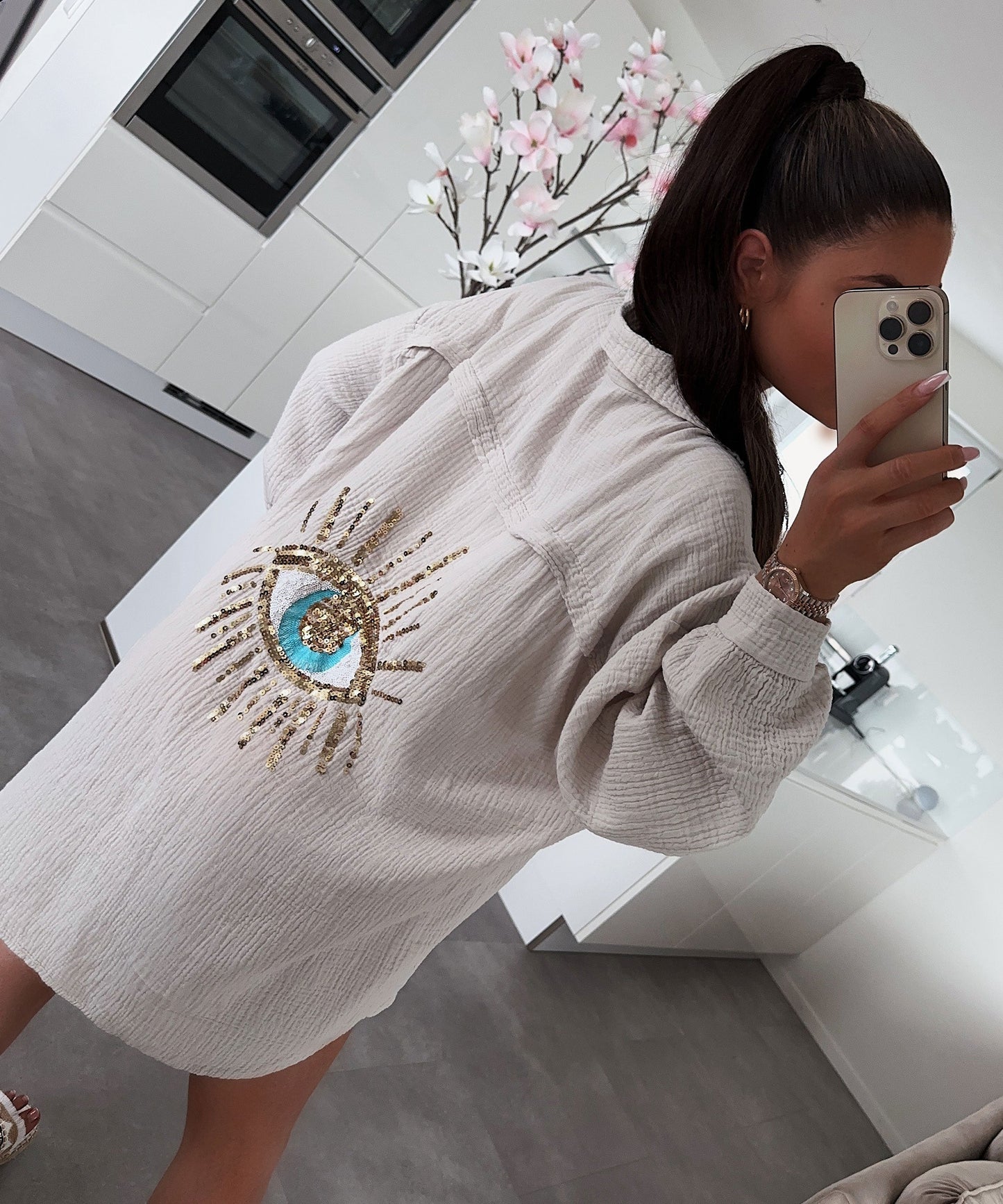 Gracefully Styled Blouse for Any Occasion
