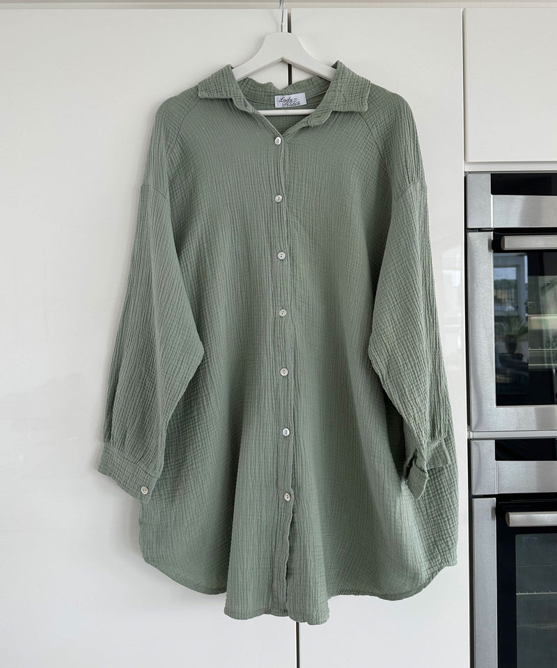 Elegantly Styled Blouse for Everyday Wear
