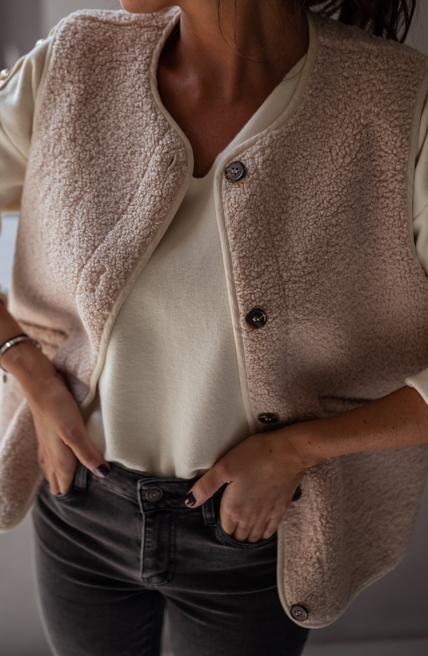 Effortlessly Elegant Garment with a Timeless Design