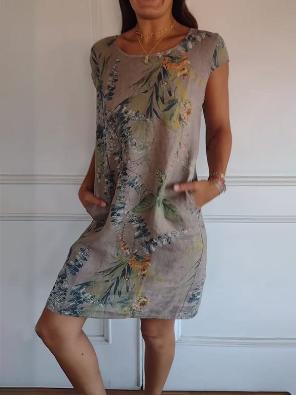 Well Tailored Dress with a Graceful Silhouette