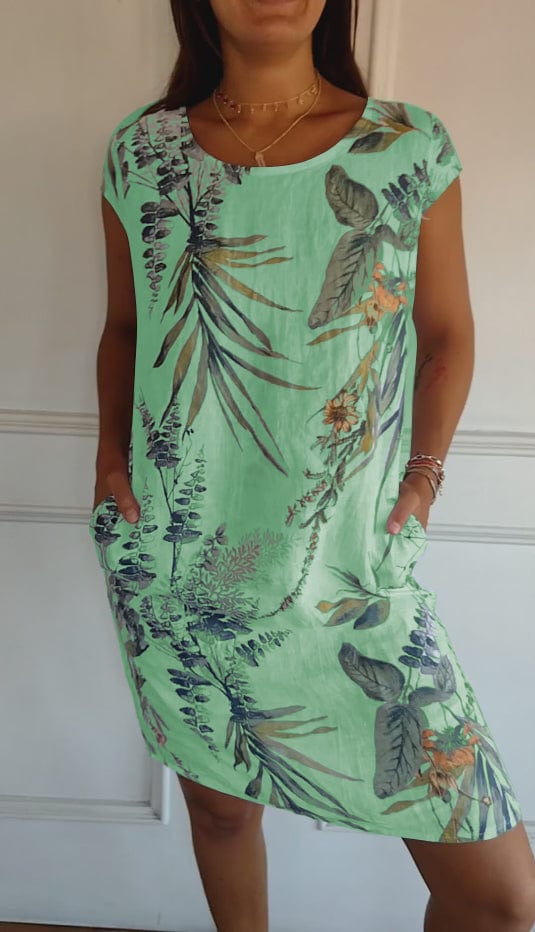 Gracefully Styled Dress for Any Occasion