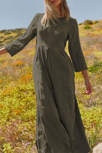 Well Tailored Garment with a Graceful Silhouette