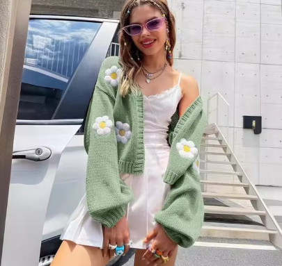 Elegantly Styled Cardigan for Everyday Wear