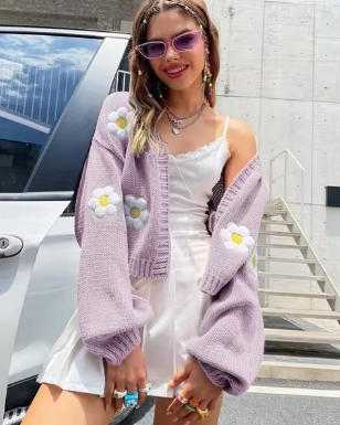 Elegantly Styled Cardigan for Everyday Wear