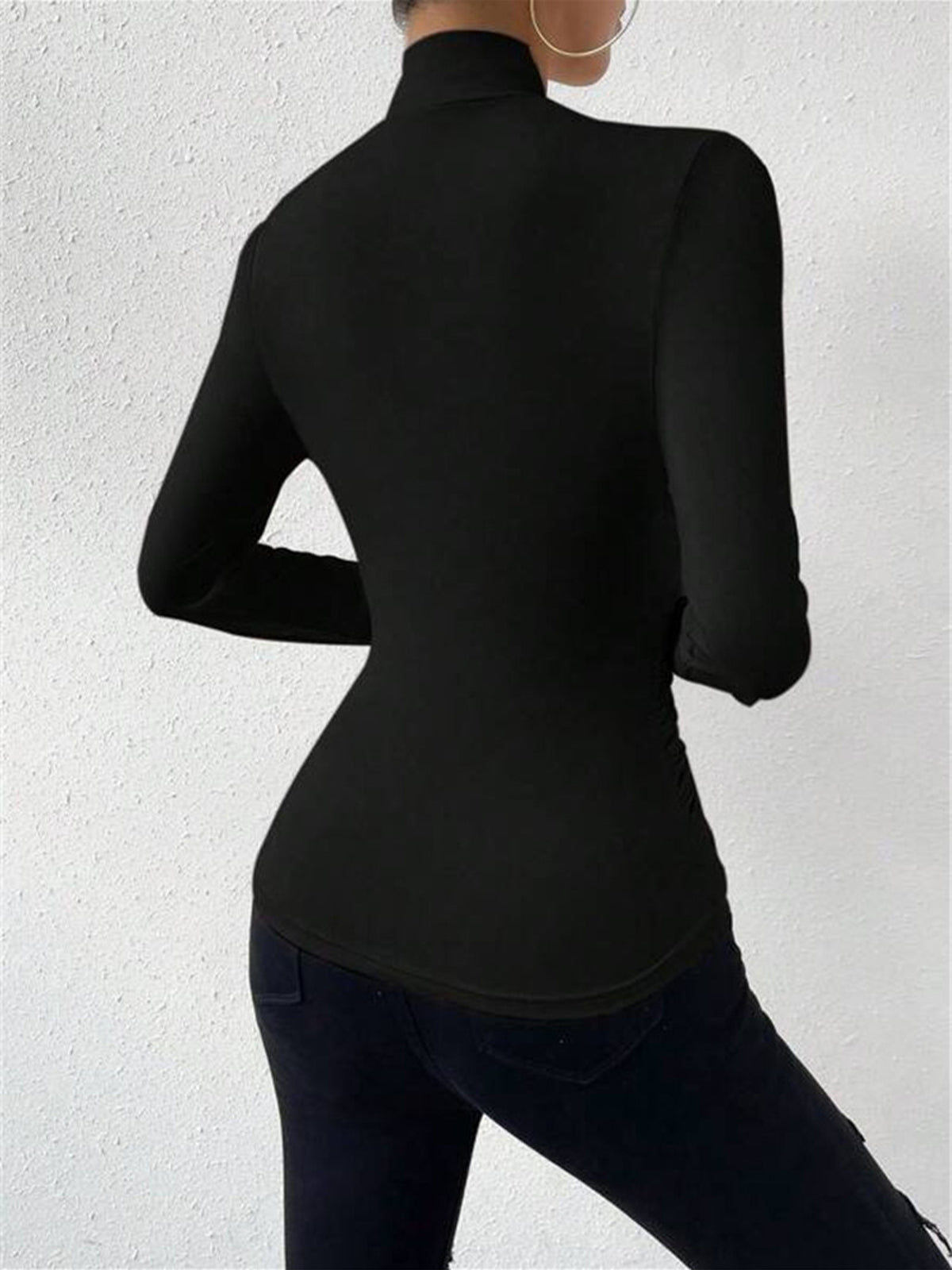 Well Tailored T-Shirt with a Graceful Silhouette