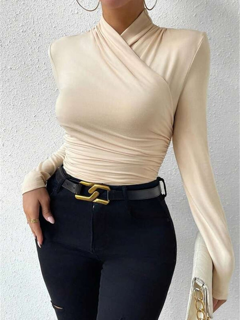 Well Tailored T-Shirt with a Graceful Silhouette