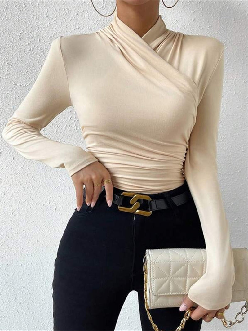 Well Tailored T-Shirt with a Graceful Silhouette