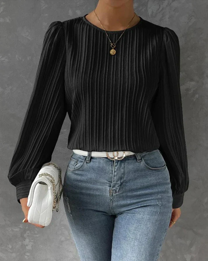Classic Vintage Blouse with a Flattering Fit