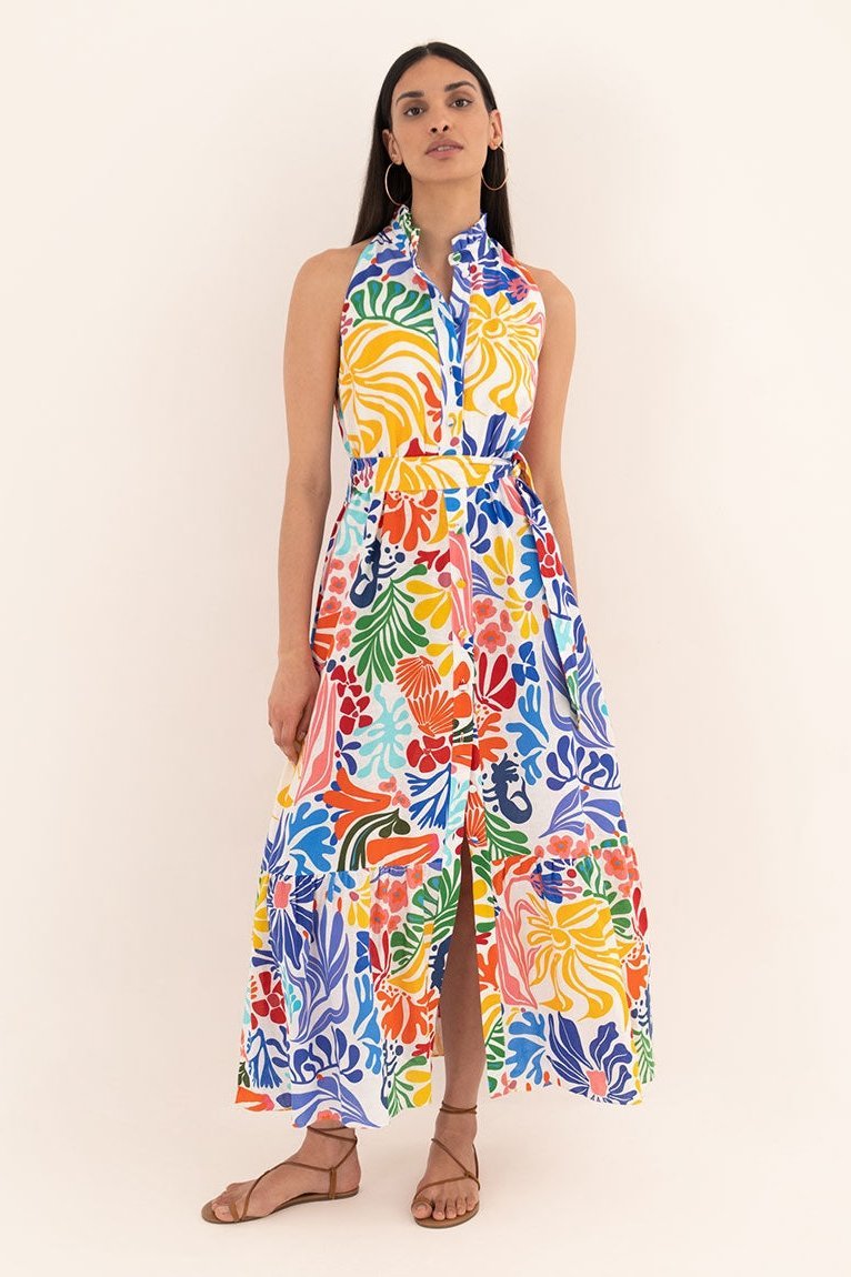 Effortlessly Elegant Dress with a Timeless Design
