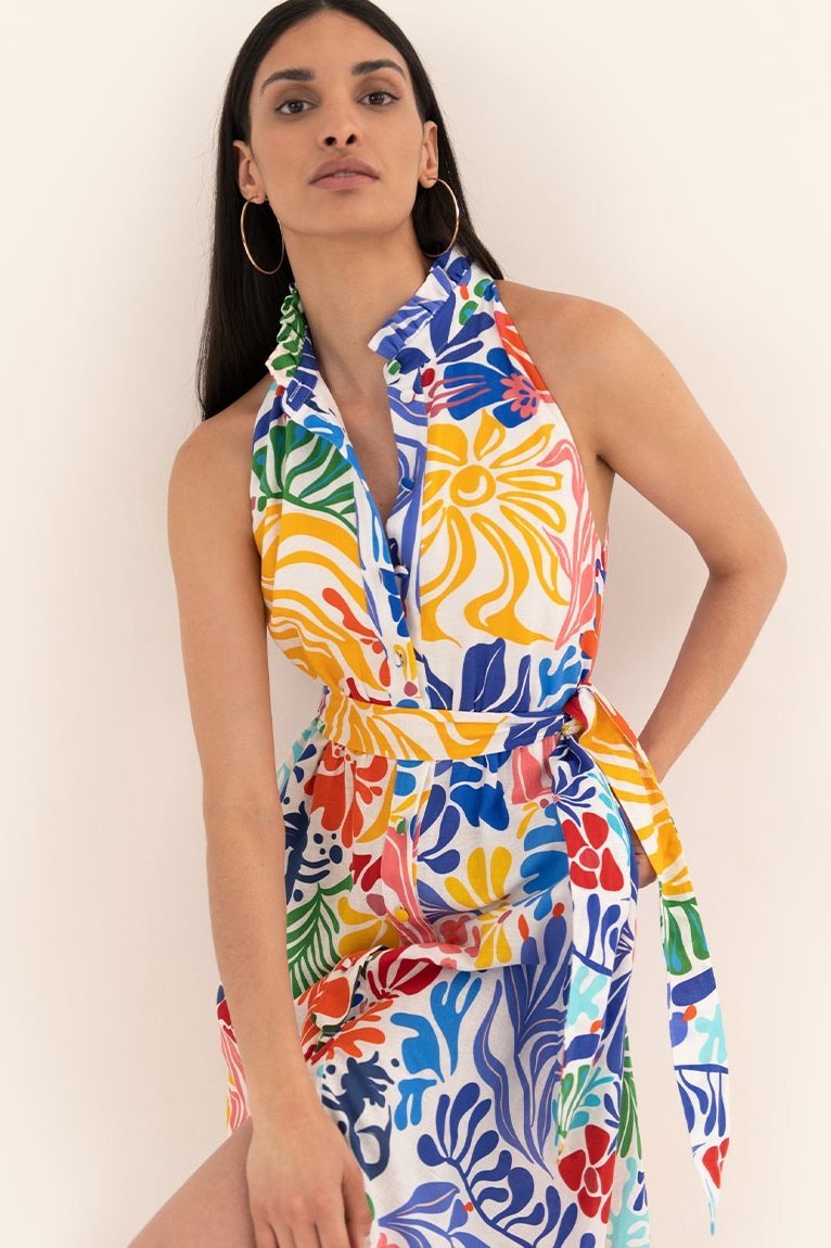 Effortlessly Elegant Dress with a Timeless Design