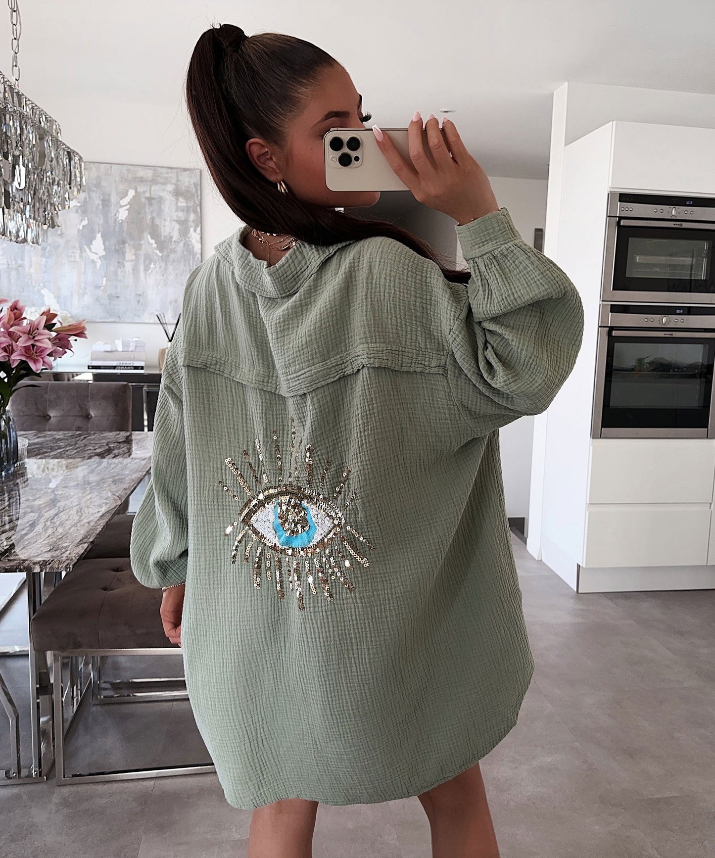 Elegantly Styled Blouse for Everyday Wear