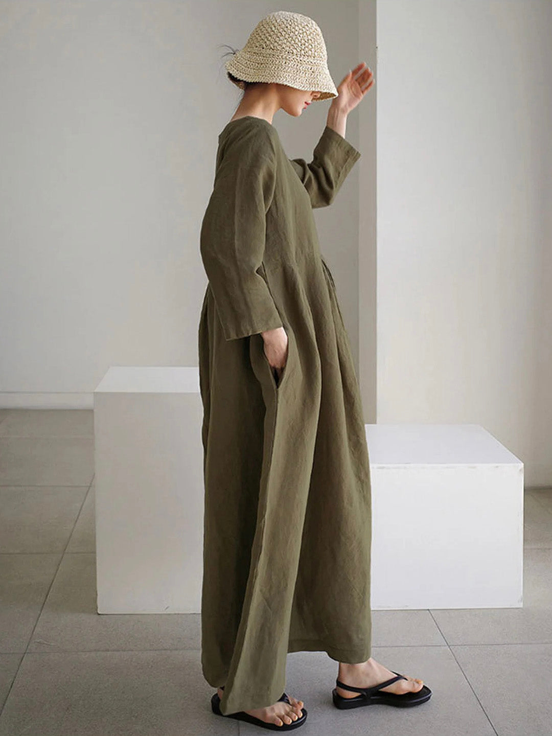 Gracefully Styled Dress for Any Occasion