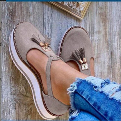 Graceful Orthopedic Sandals for Modern Look