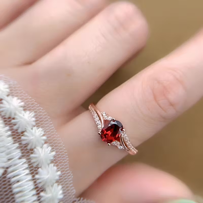 Hurmaava Sormus jokaiseen tilaisuuteen