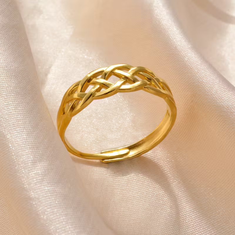 Kaunis Sormus ainutlaatuisella tyylillä