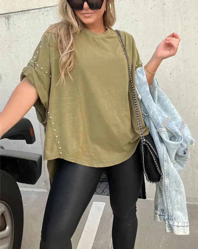 Well Tailored T-Shirt with a Graceful Silhouette