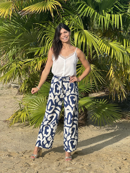 Sophisticated Trousers with a Clean Classic Look