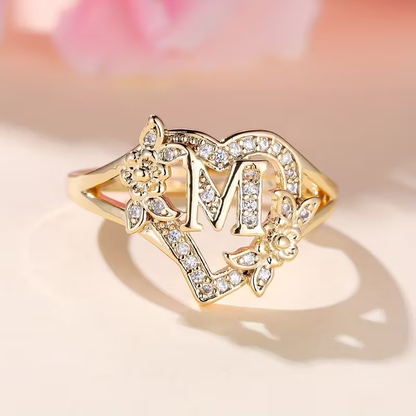 Romanttinen Kulta Sormus erityisiin hetkiin