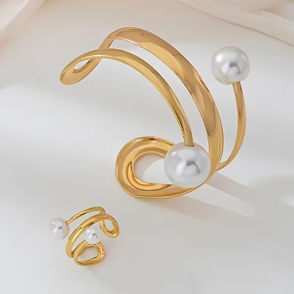 Hurmaava Kulta Korusetti jokaiseen tilaisuuteen