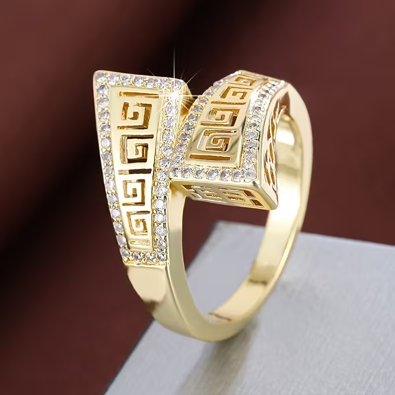 Vintage Tribal Zirconia Gold Ring