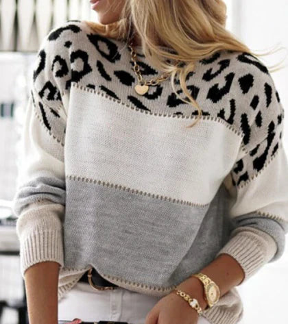 Effortlessly Elegant Sweater with a Timeless Design