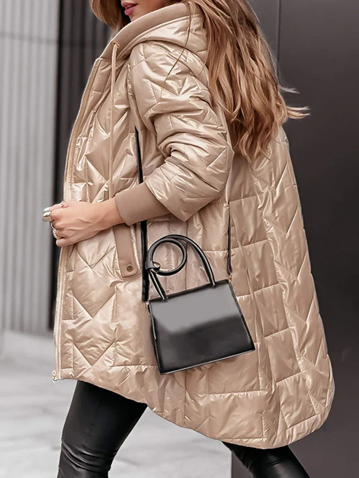 Effortlessly Elegant Jacket with a Timeless Design