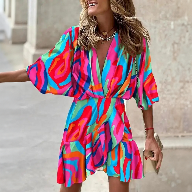 Classic Vintage & Enduringly Stylish Dress