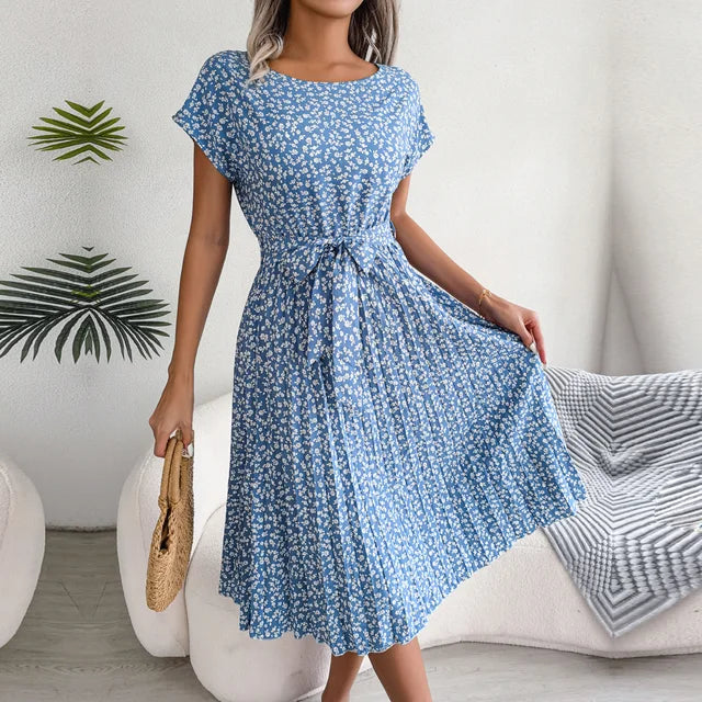 Polished Dress with an Effortless Classic Look