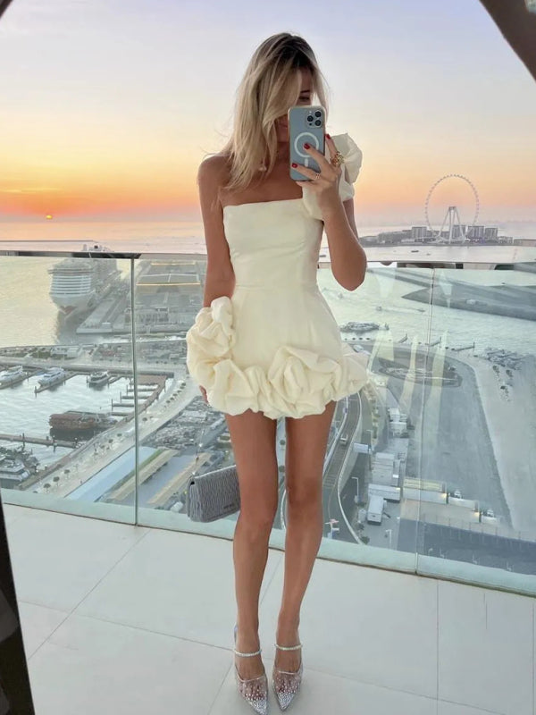 Well Tailored Dress with a Graceful Silhouette