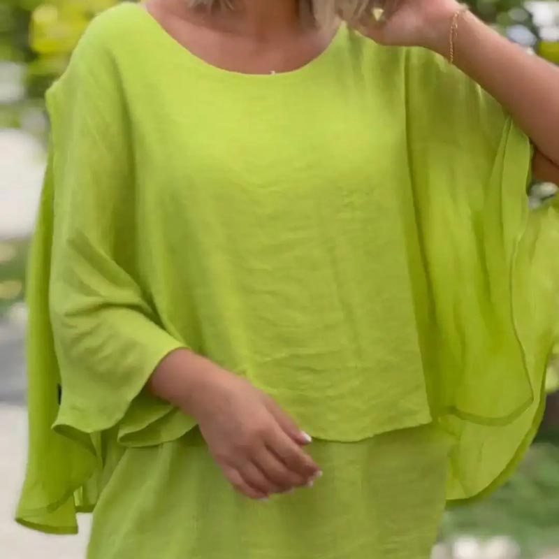 Beautifully Finished Top in a Timeless Design