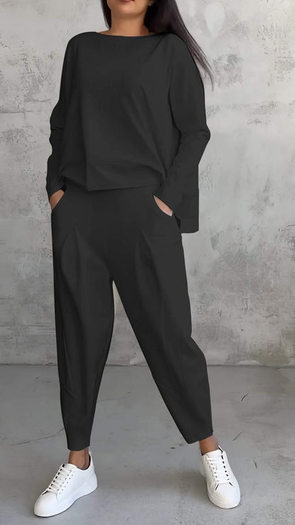 Elegantly Styled Trousers for Everyday Wear