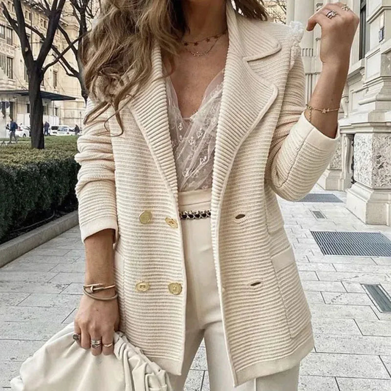 Effortlessly Elegant Garment with a Timeless Design