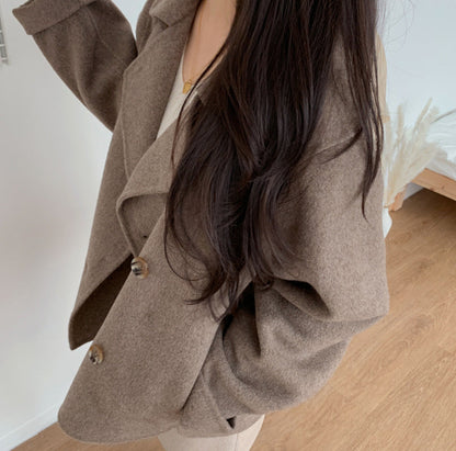Classic Vintage & Enduringly Stylish Coat